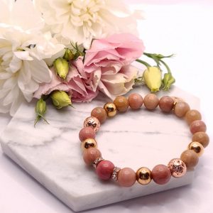Rodonit -Lávakő Nature karkötő rose gold nemesacél és strasszos kiegészítőkkel