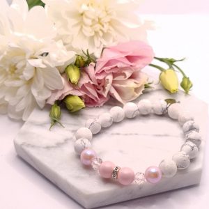 Howlit- Swarovski Pastel Dream karkötő kristályüveg és strasszos kiegészítőkkel